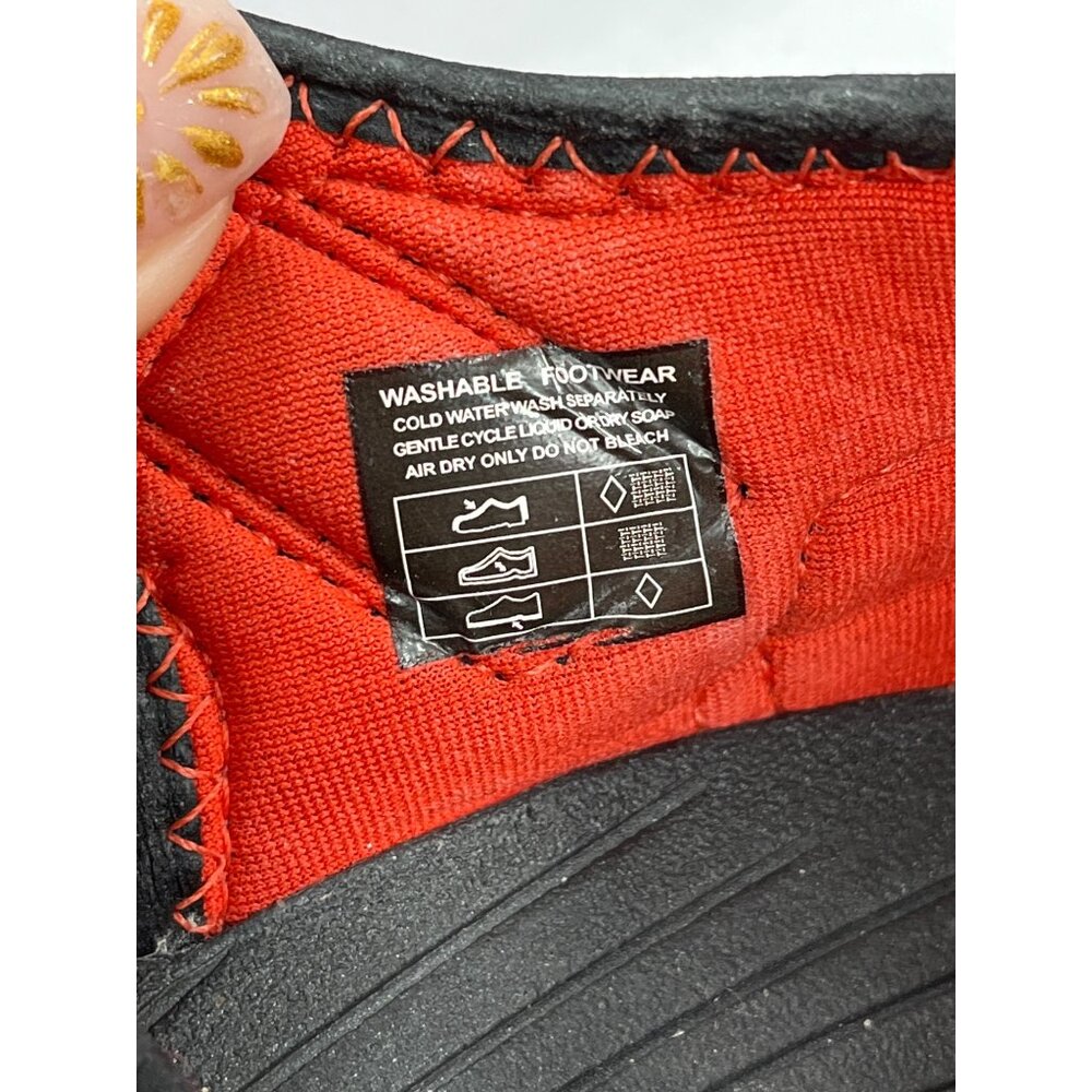 Keen SKU 7924 Kids Red Black Closed Toe Water Sandals Size 5 - Picture 9 of 11